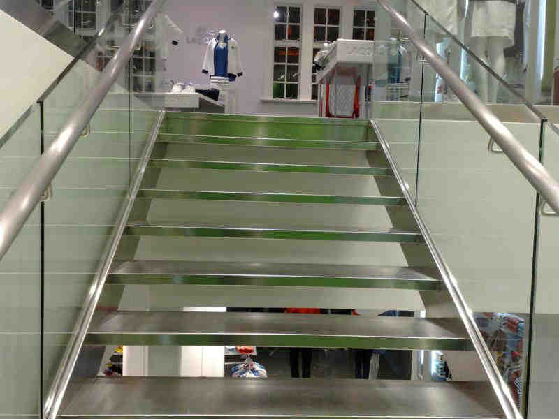 jbo电竞网官网楼梯矩形护栏管